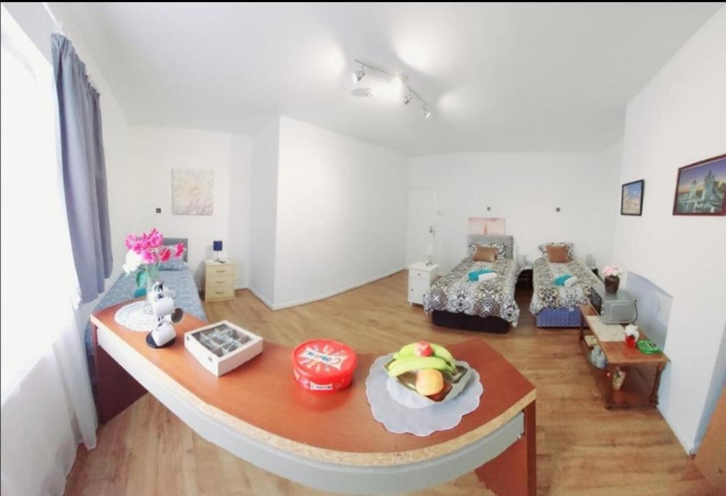 Great Rooms Fc Liverpool Eksteriør billede
