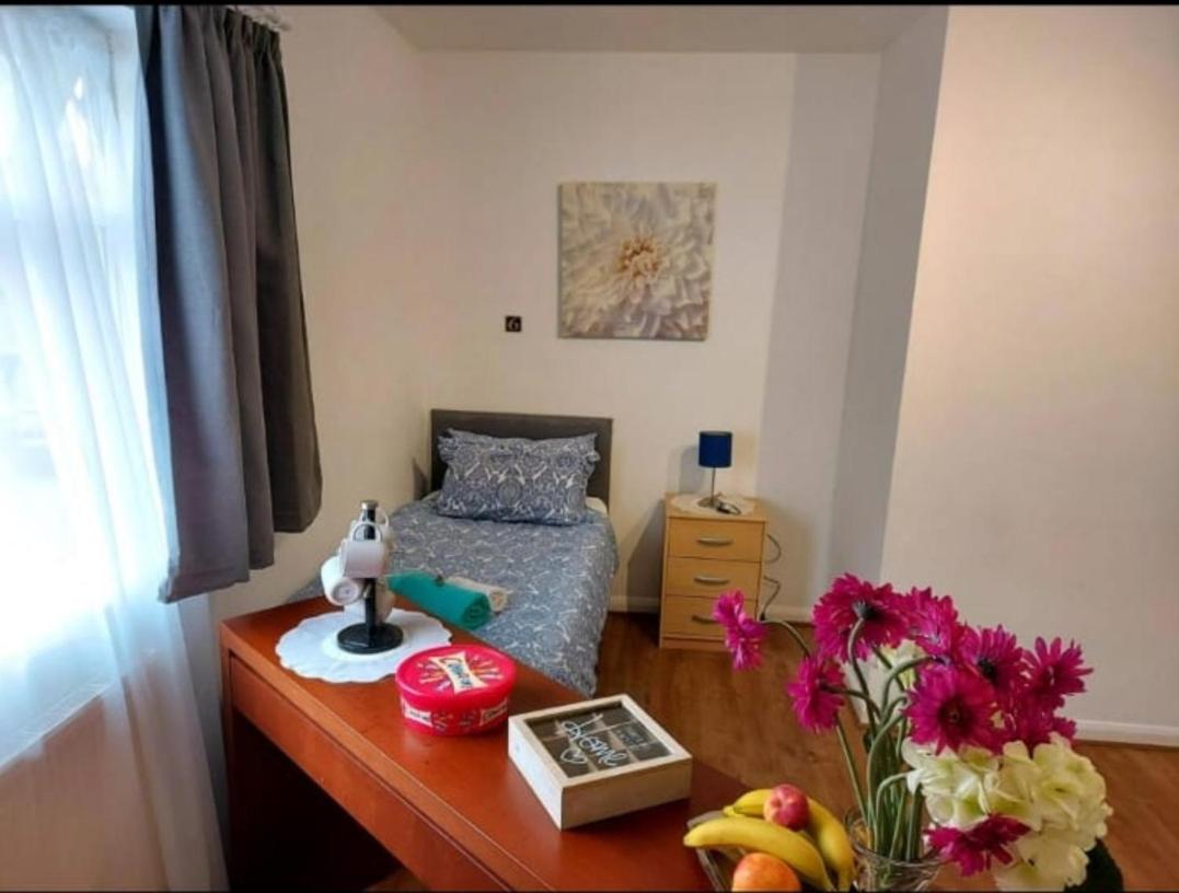 Great Rooms Fc Liverpool Eksteriør billede