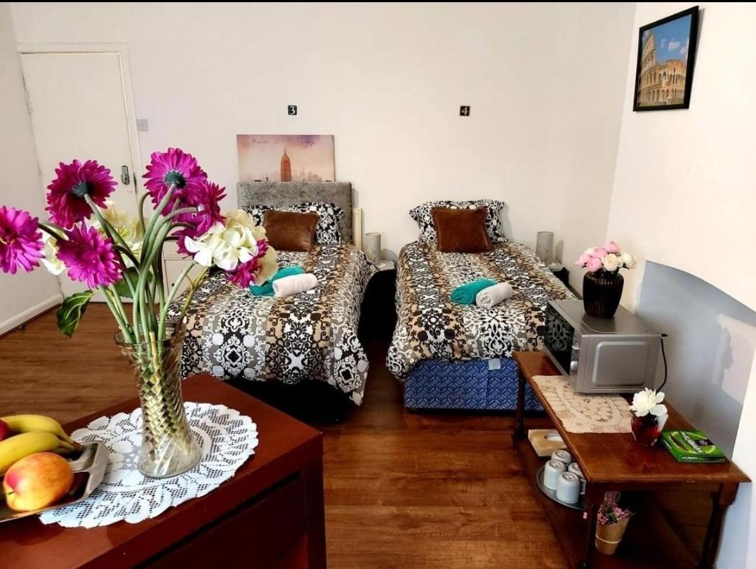 Great Rooms Fc Liverpool Eksteriør billede